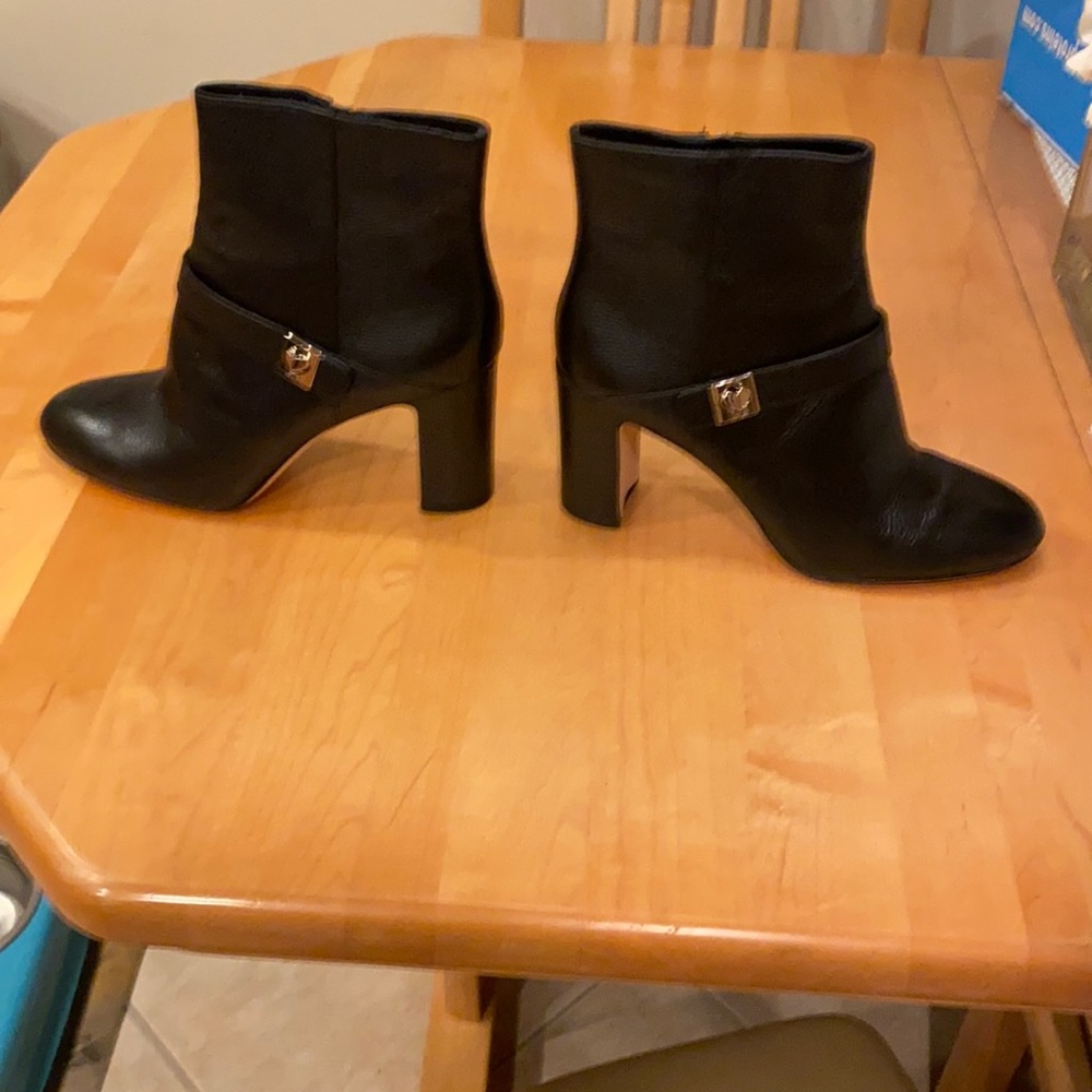 Kate spade black leather booties new size 9